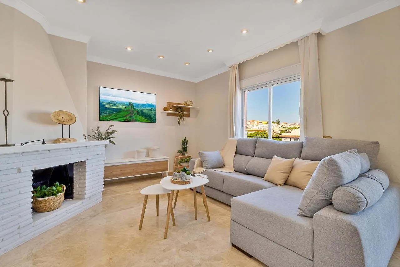 Magnifico Atico De 3 Dormitorios Fuengirola 0*,  Spanien