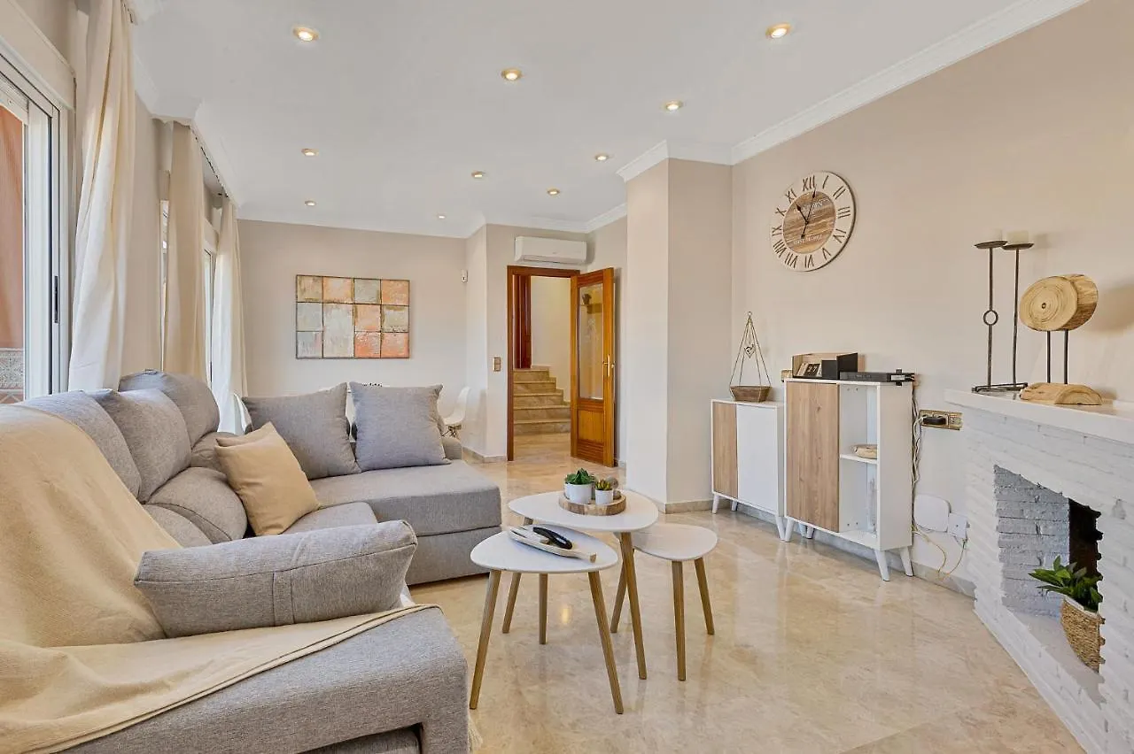 Magnifico Atico De 3 Dormitorios Fuengirola