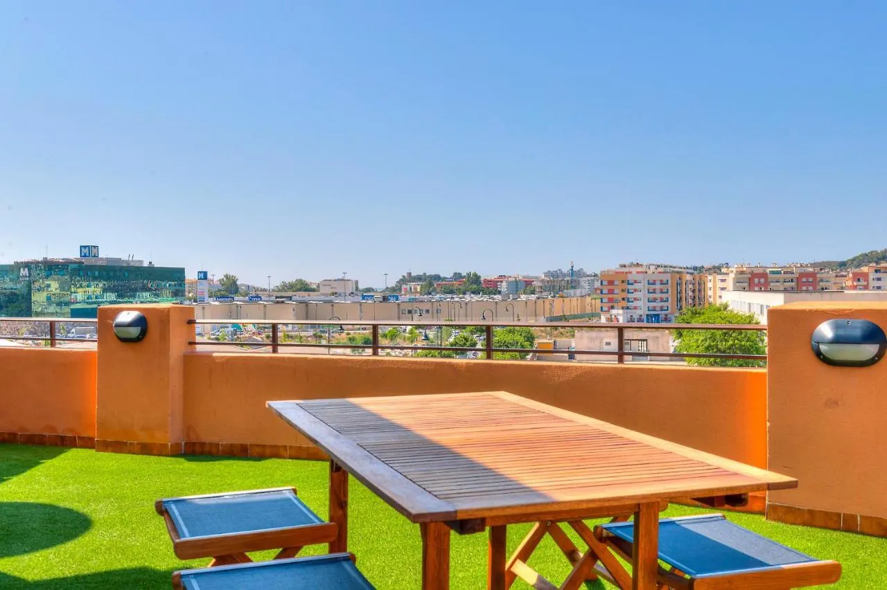 Magnifico Atico De 3 Dormitorios Fuengirola 0*,
