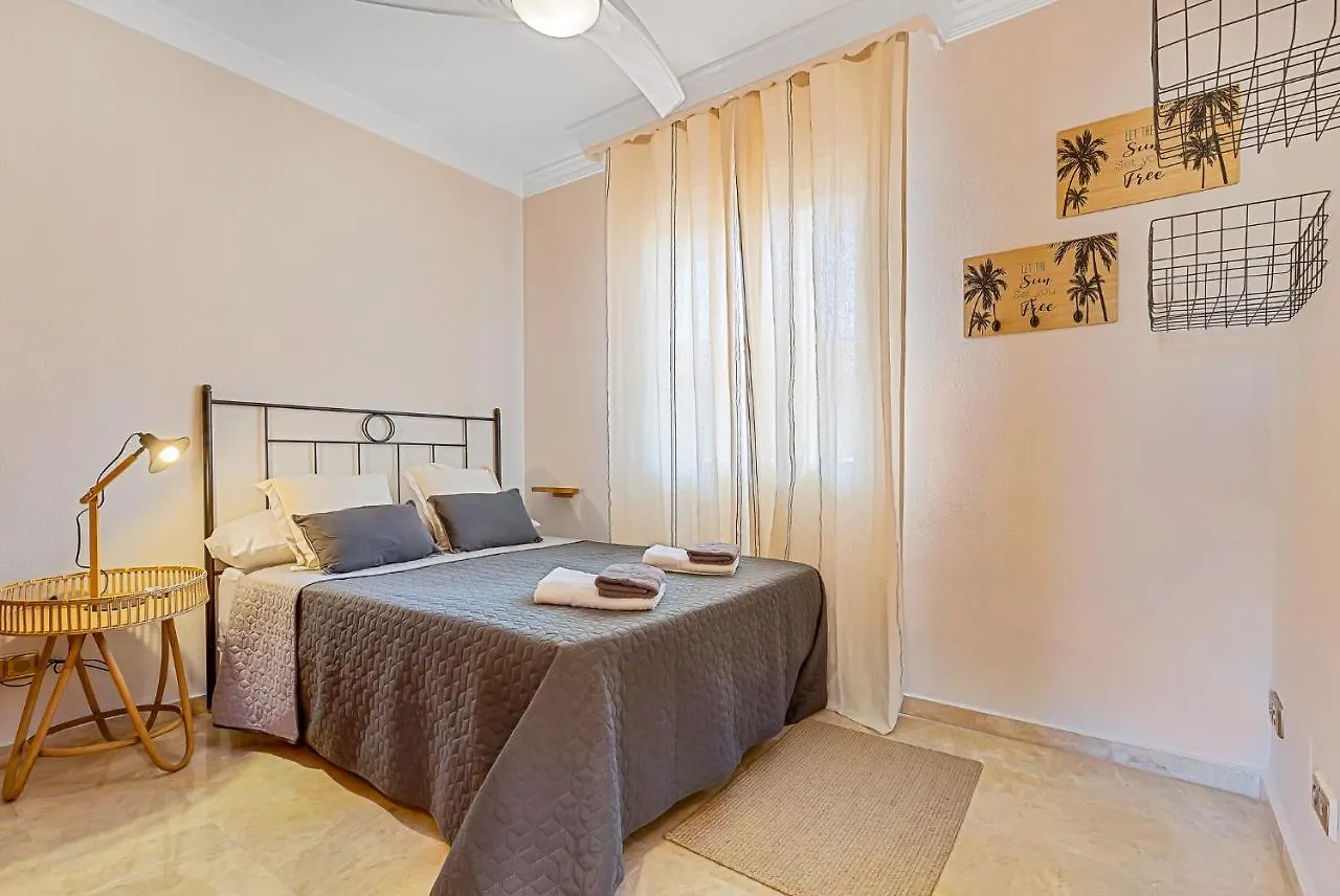 Magnifico Atico De 3 Dormitorios Fuengirola 0*,